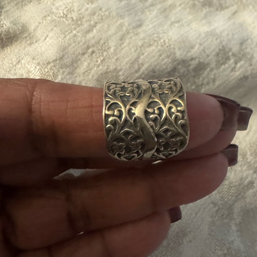Intricate Sterling Silver Filigree Women's Ring - Picture 3 of 4
